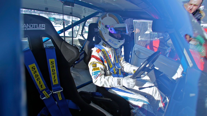 Illustration for article titled BMW Went Ice Racing With A 2002 TI